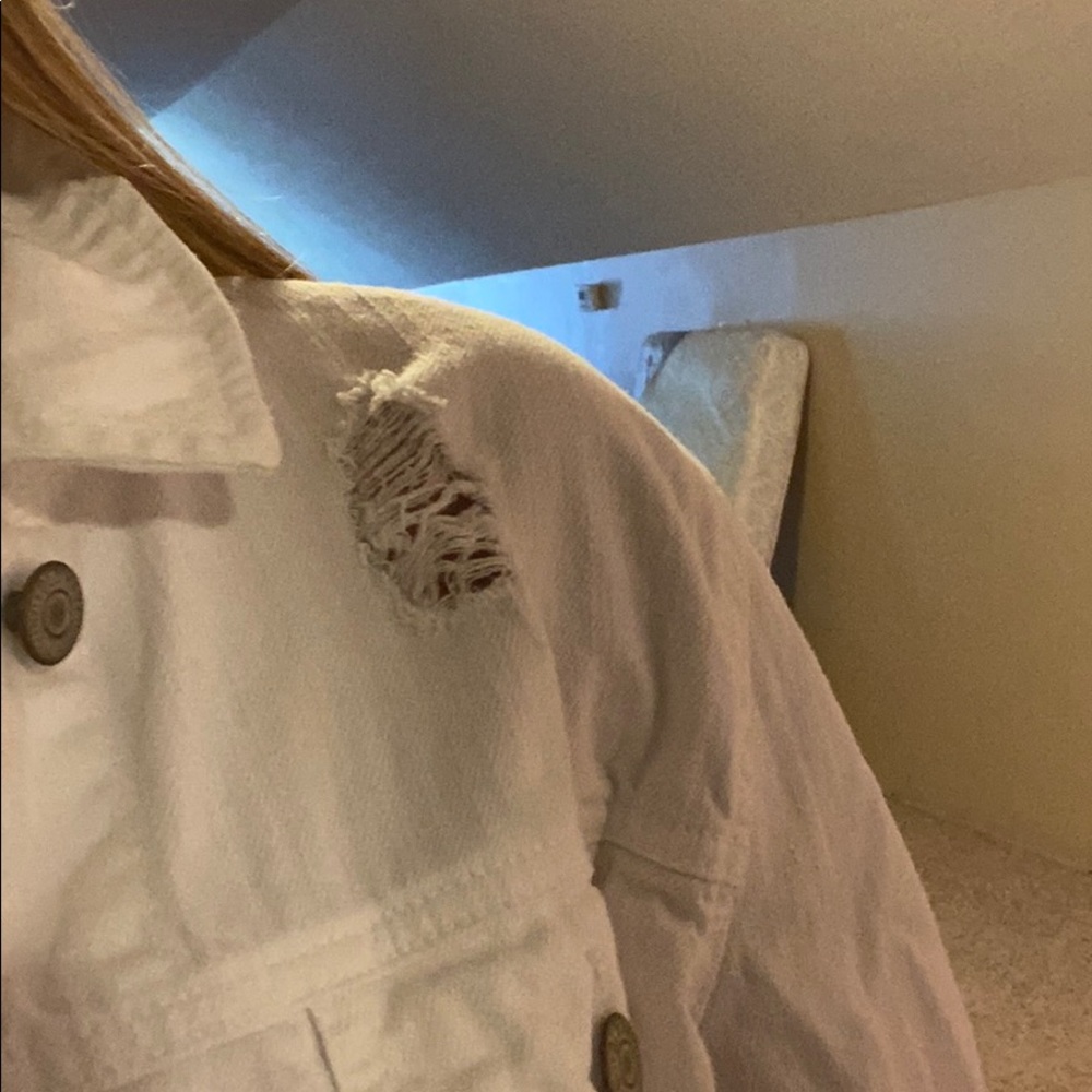 Jean jacket - Picture 3 of 4